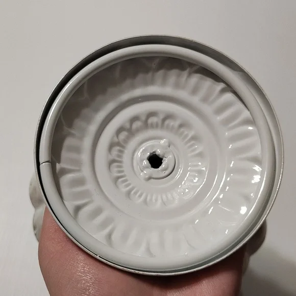 3-Tiered Cream Metal Jewelry Holder - Picture 6 of 6